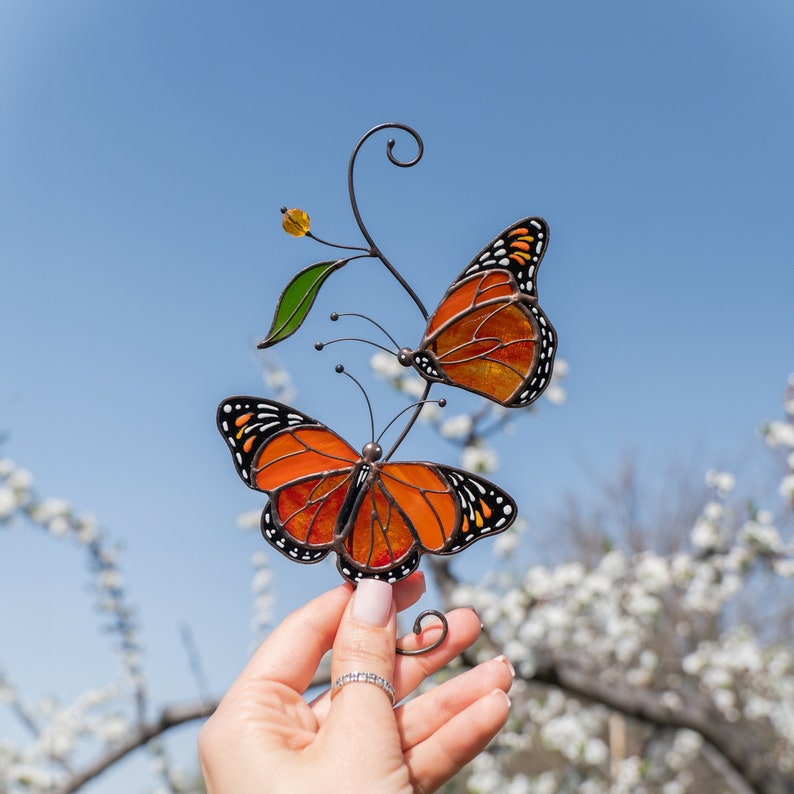 Butterfly Flower Acrylic Window Hanging, Acrylic Window Flowers, Backyard Acrylic Window Decor Art Decoration, Butterflies Acrylic, Gift for Mom, Garden Gift , Gift For Home